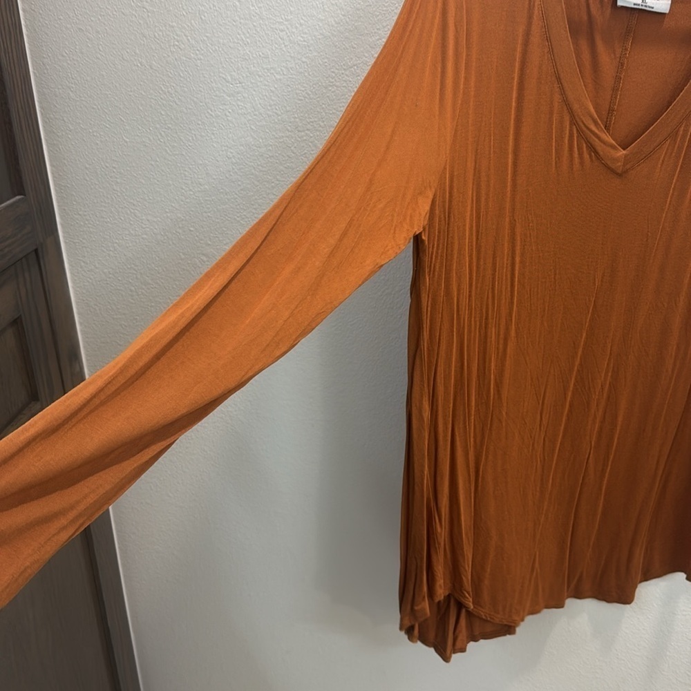 Long sleeve top - Picture 2 of 4